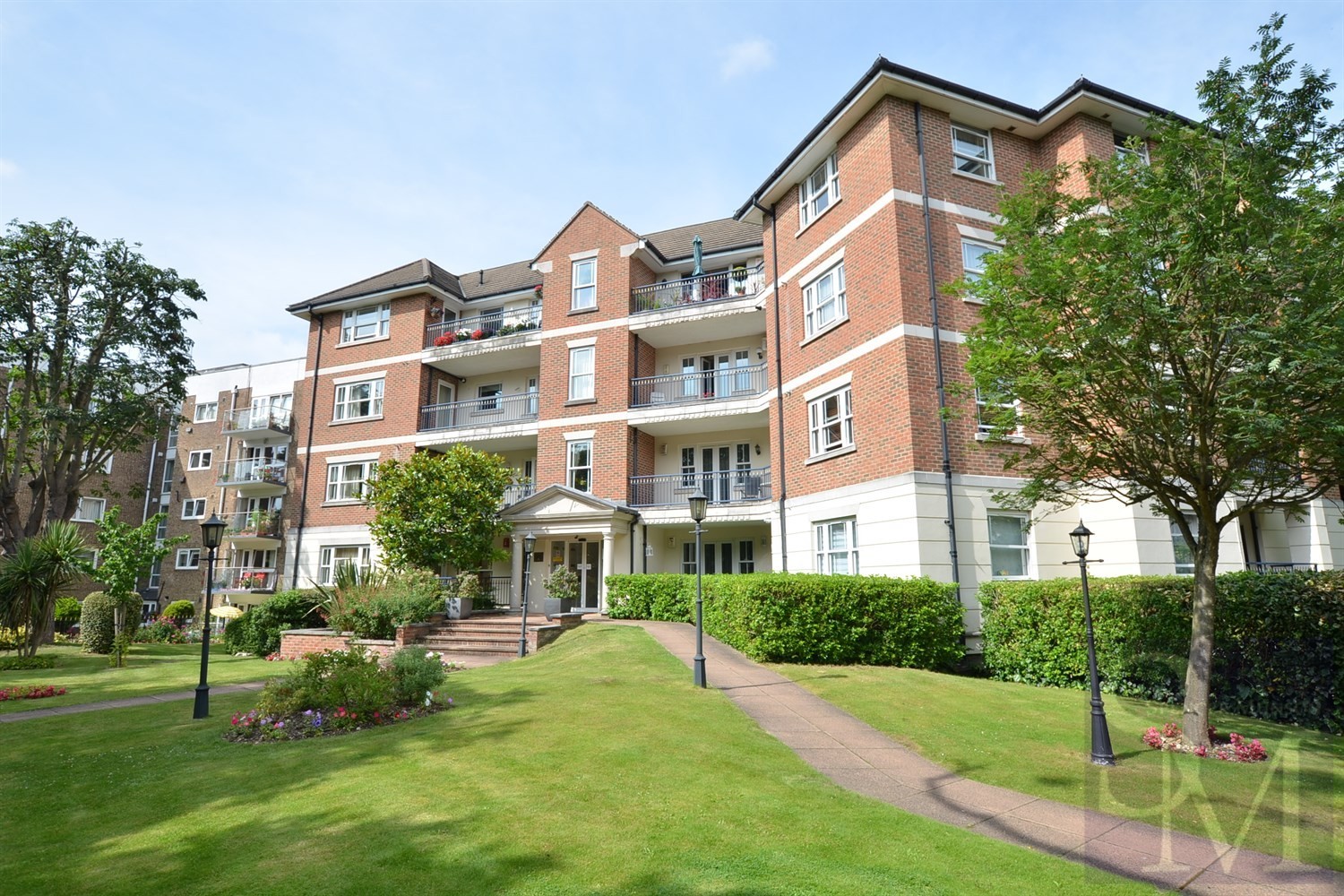 Aurora Court, Woodford Green, IG8 Spencer Munson Property Services