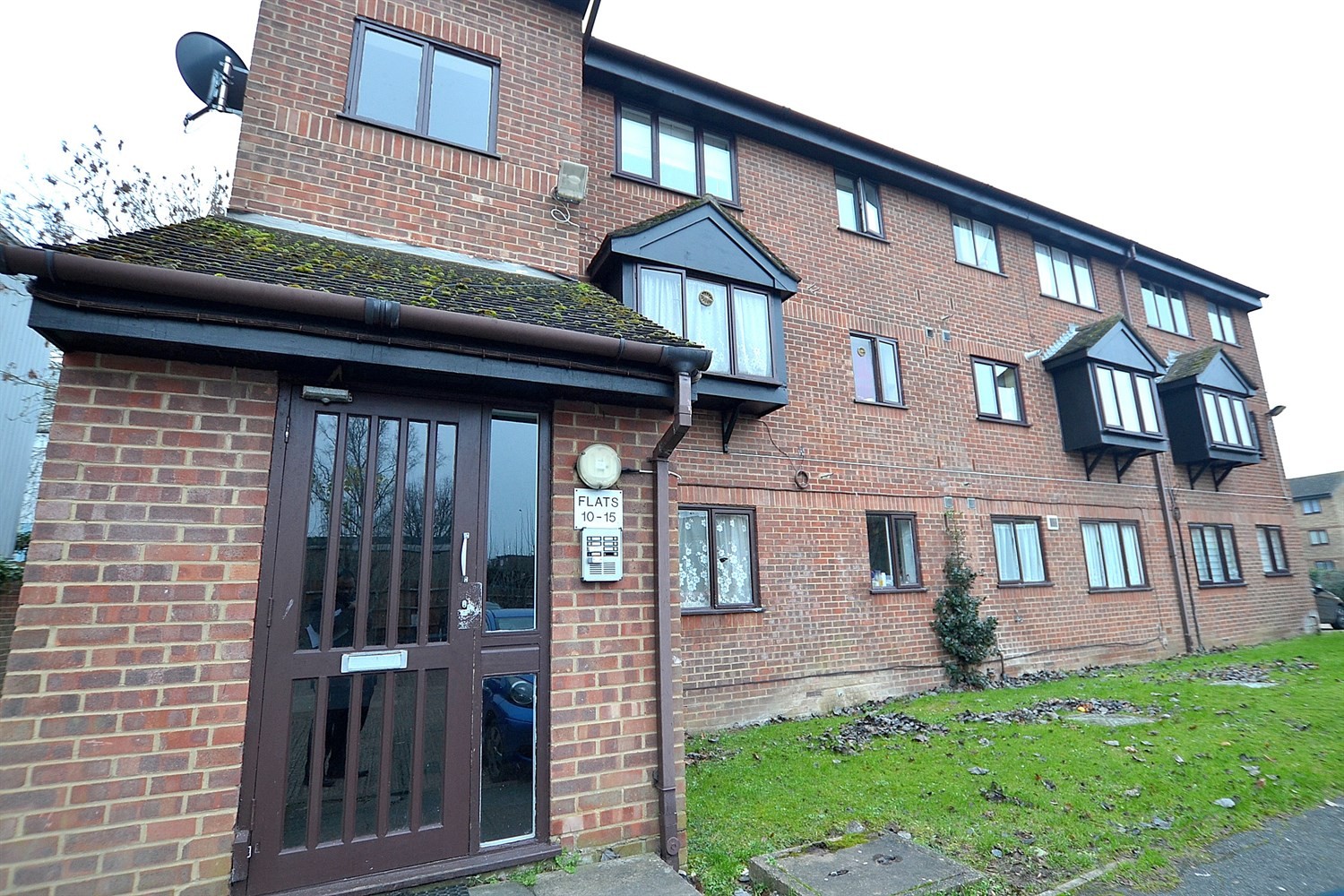 Blacksmith Close, Chadwell Heath RM6 Spencer Munson Property Services