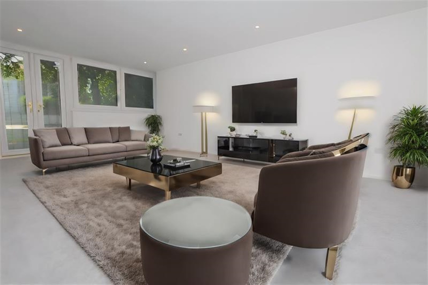 Charnwood, Buckhurst Hill IG9 Spencer Munson Property Services