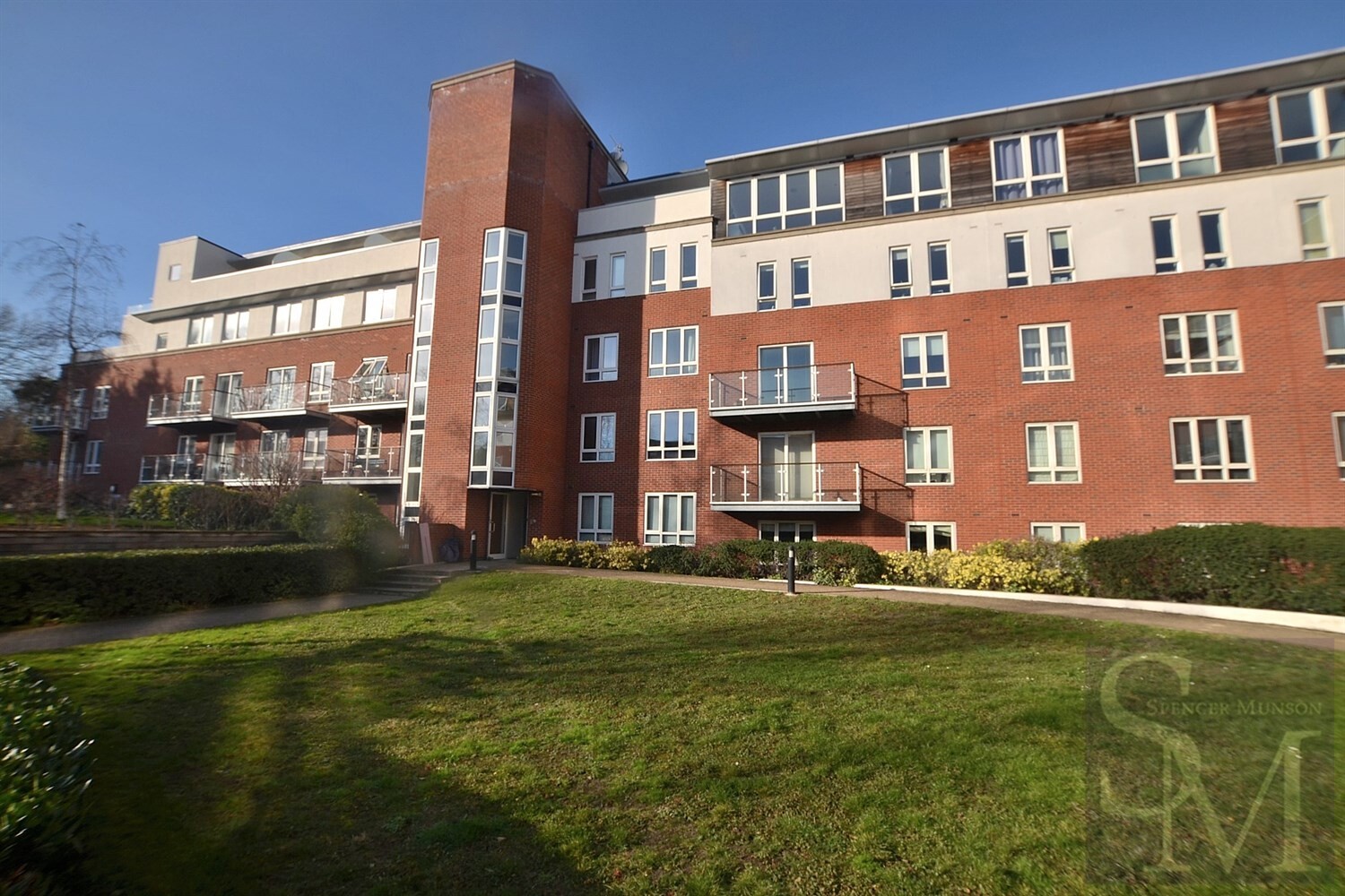 Eaton Court, High Road, South Woodford E18 Spencer Munson Property