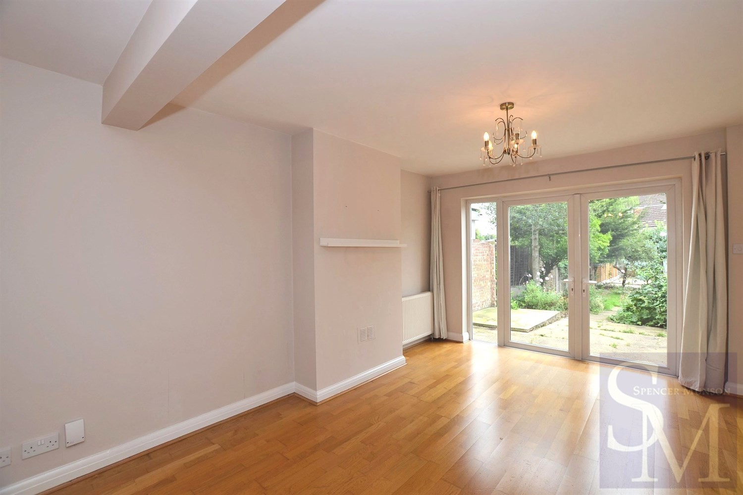 Englands Lane, Loughton, IG10 Spencer Munson Property Services