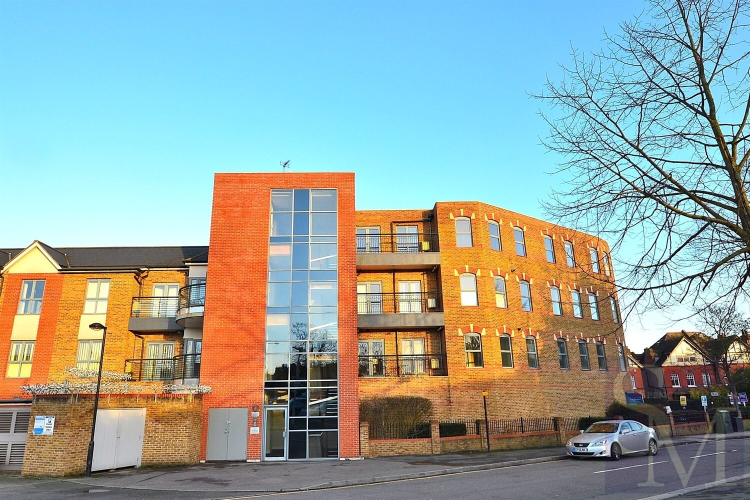 Evergreen Apartments, High Road, Woodford Green, IG8 Spencer Munson