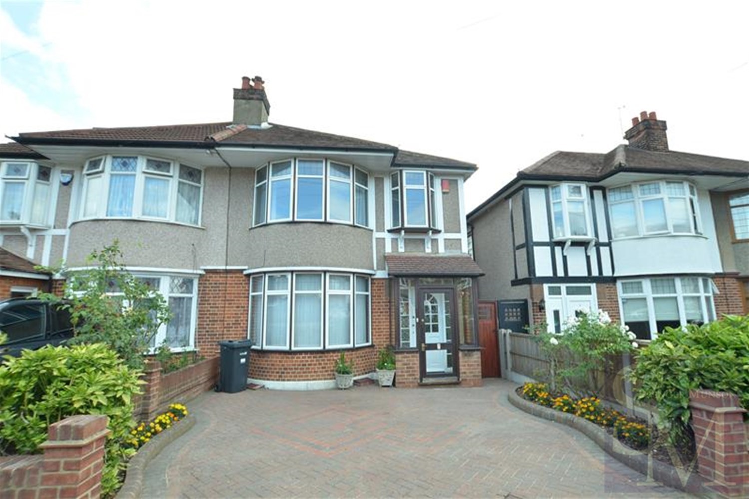 Grenville Gardens, Woodford Green IG8 Spencer Munson Property Services