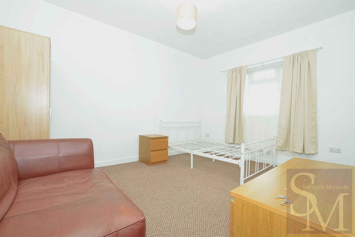 High Street, Wanstead, E11 Spencer Munson Property Services