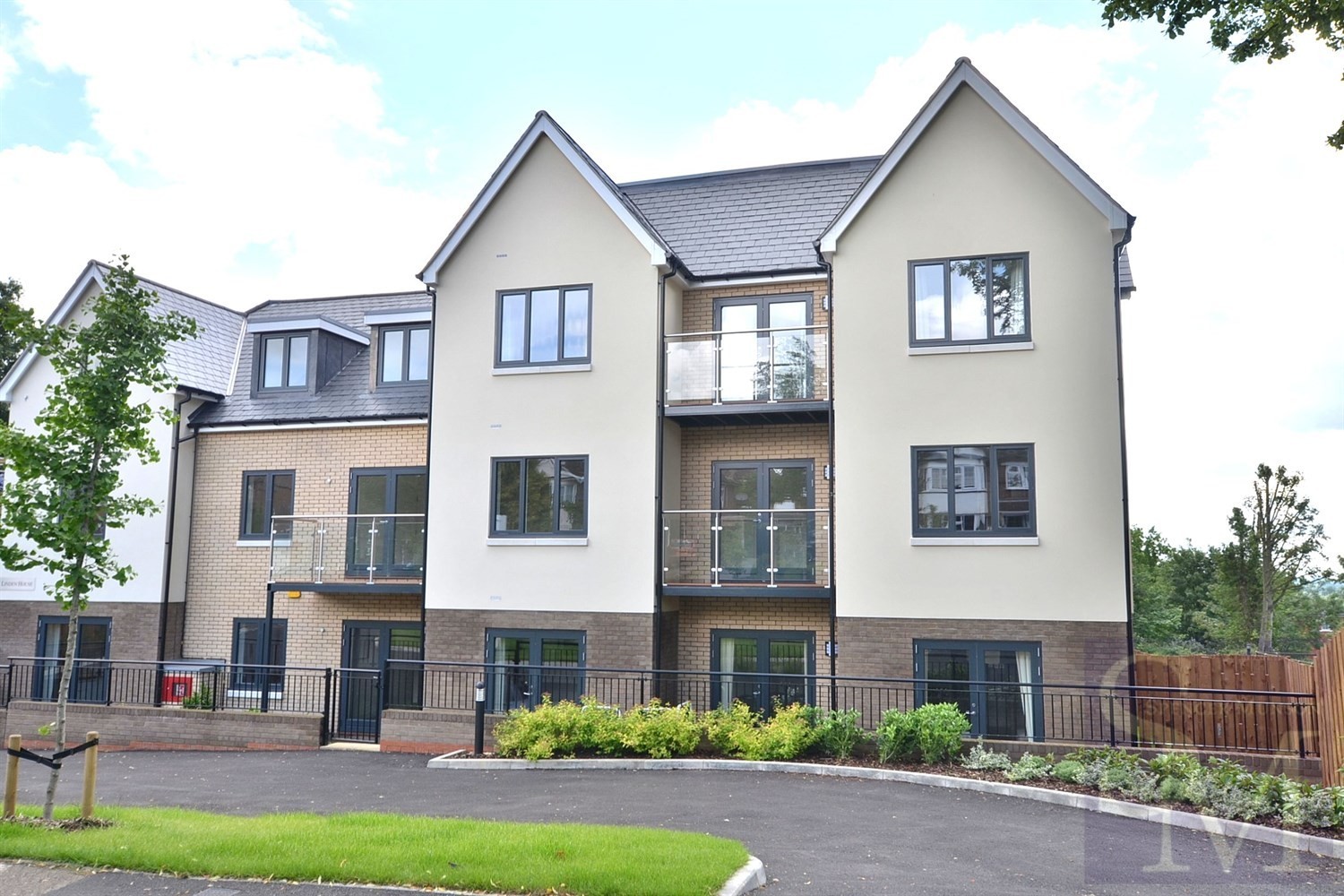 Linden House, Epping CM16 Spencer Munson Property Services