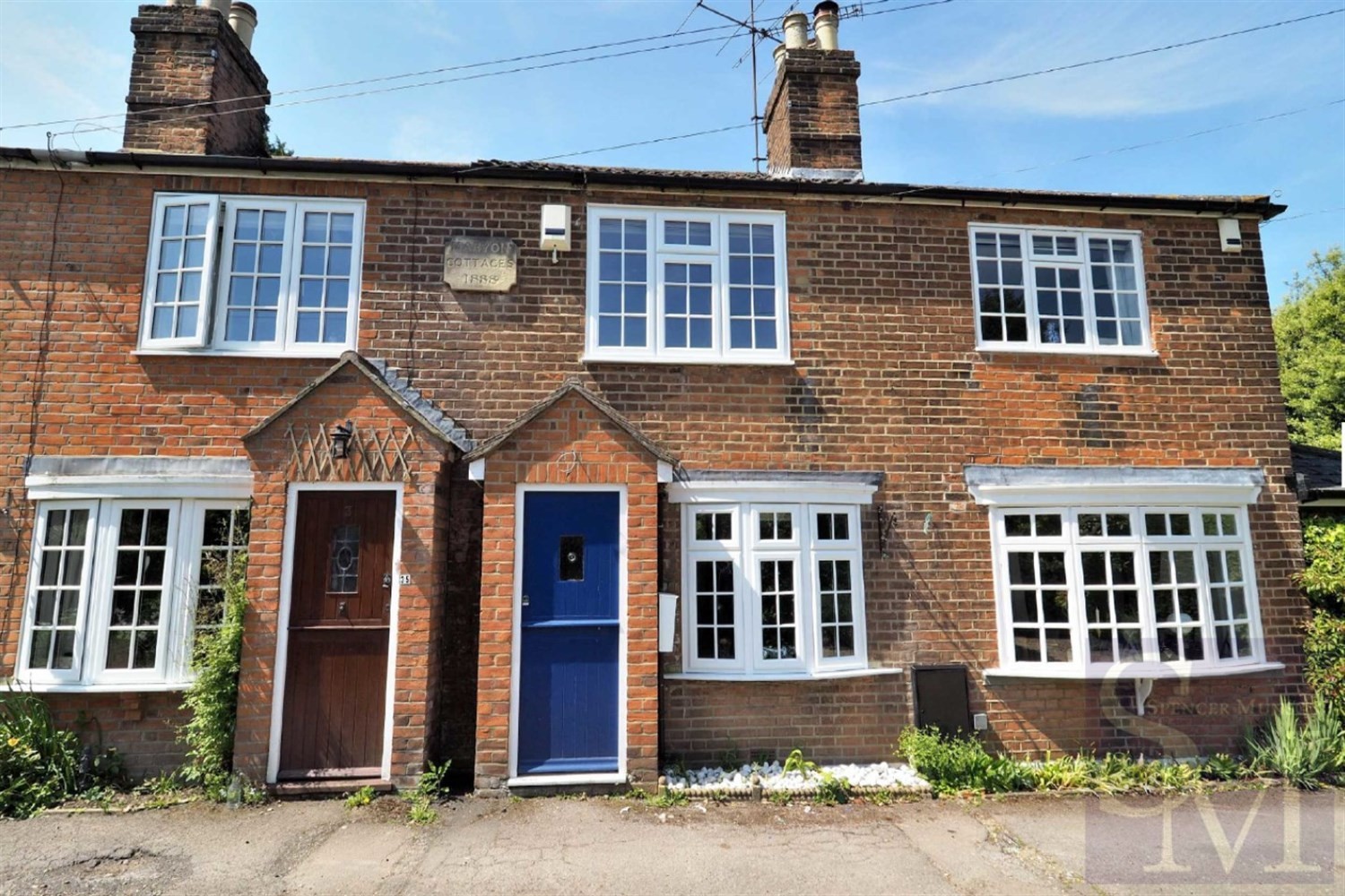 London Road, Abridge RM4 Spencer Munson Property Services