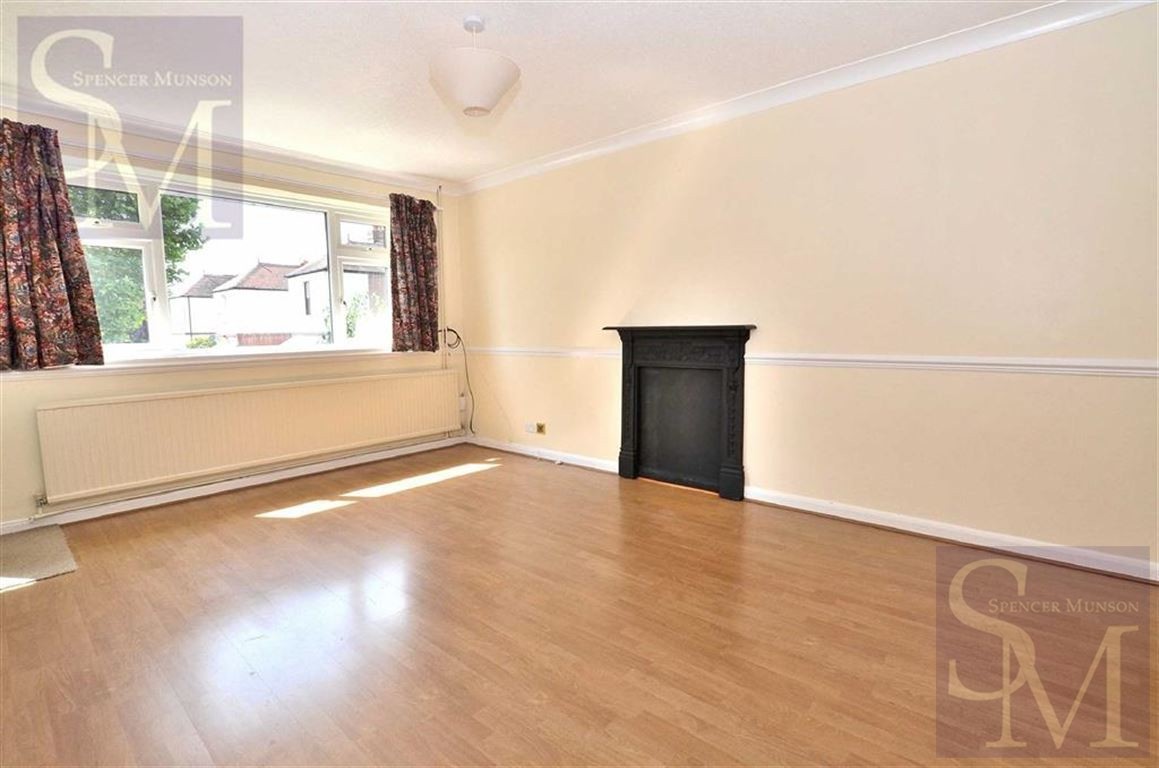 Lower Park Road, Loughton Spencer Munson Property Services