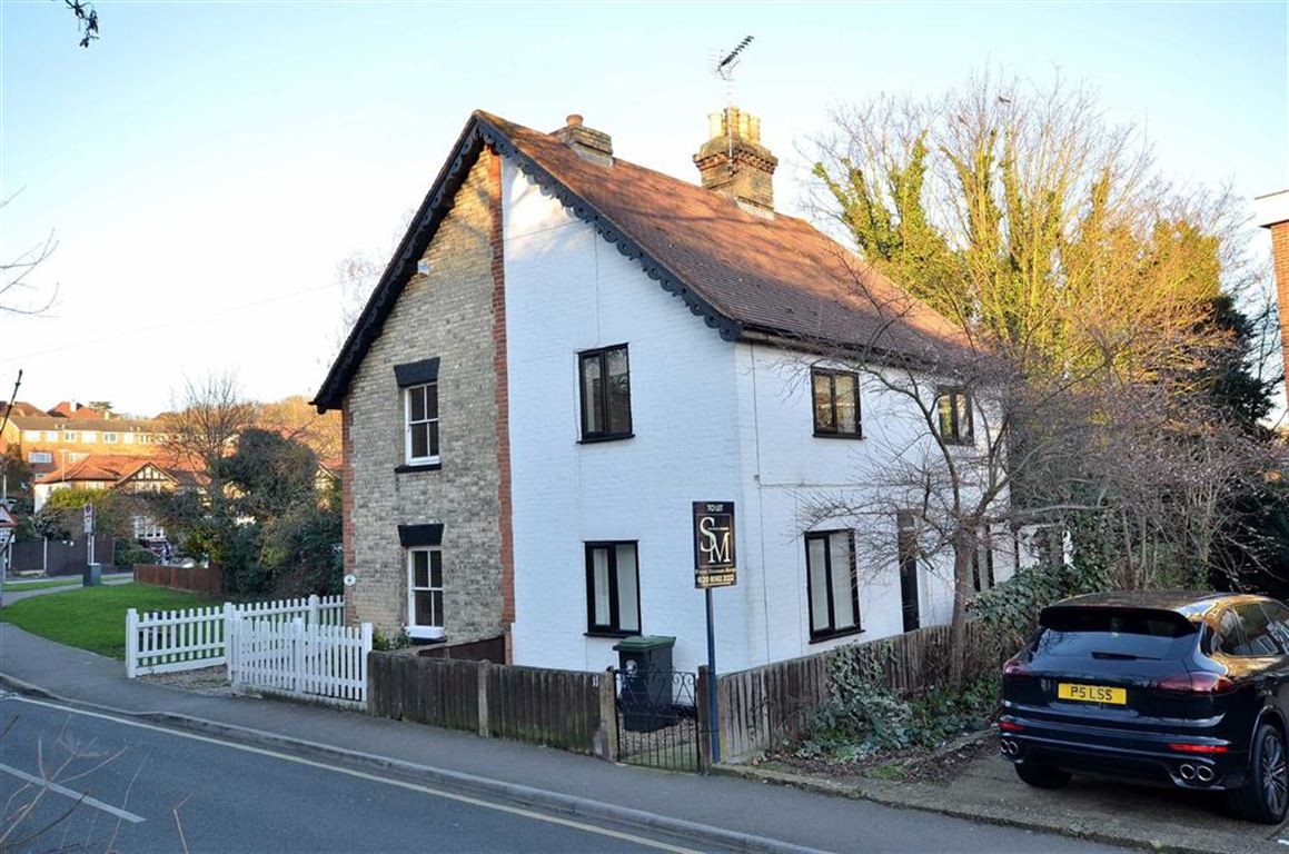 Lower Road, Loughton, Essex Spencer Munson Property Services