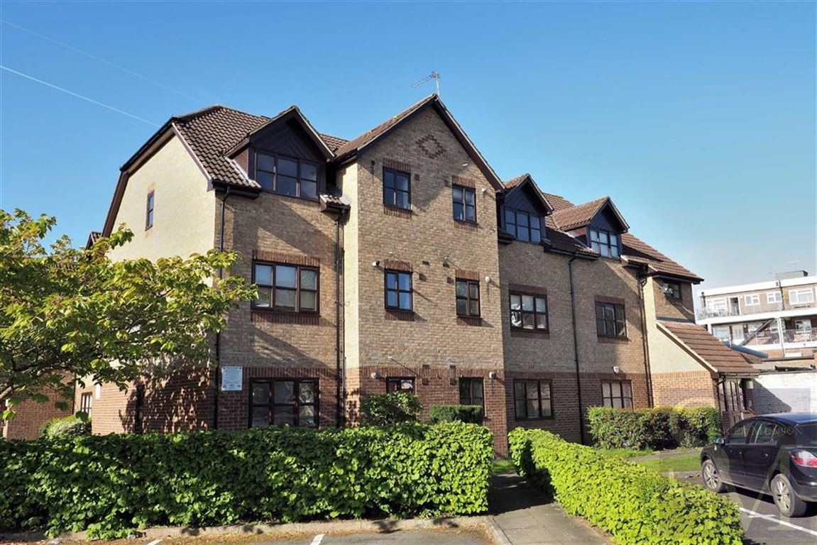 Milliners Court, Loughton, Essex Spencer Munson Property Services