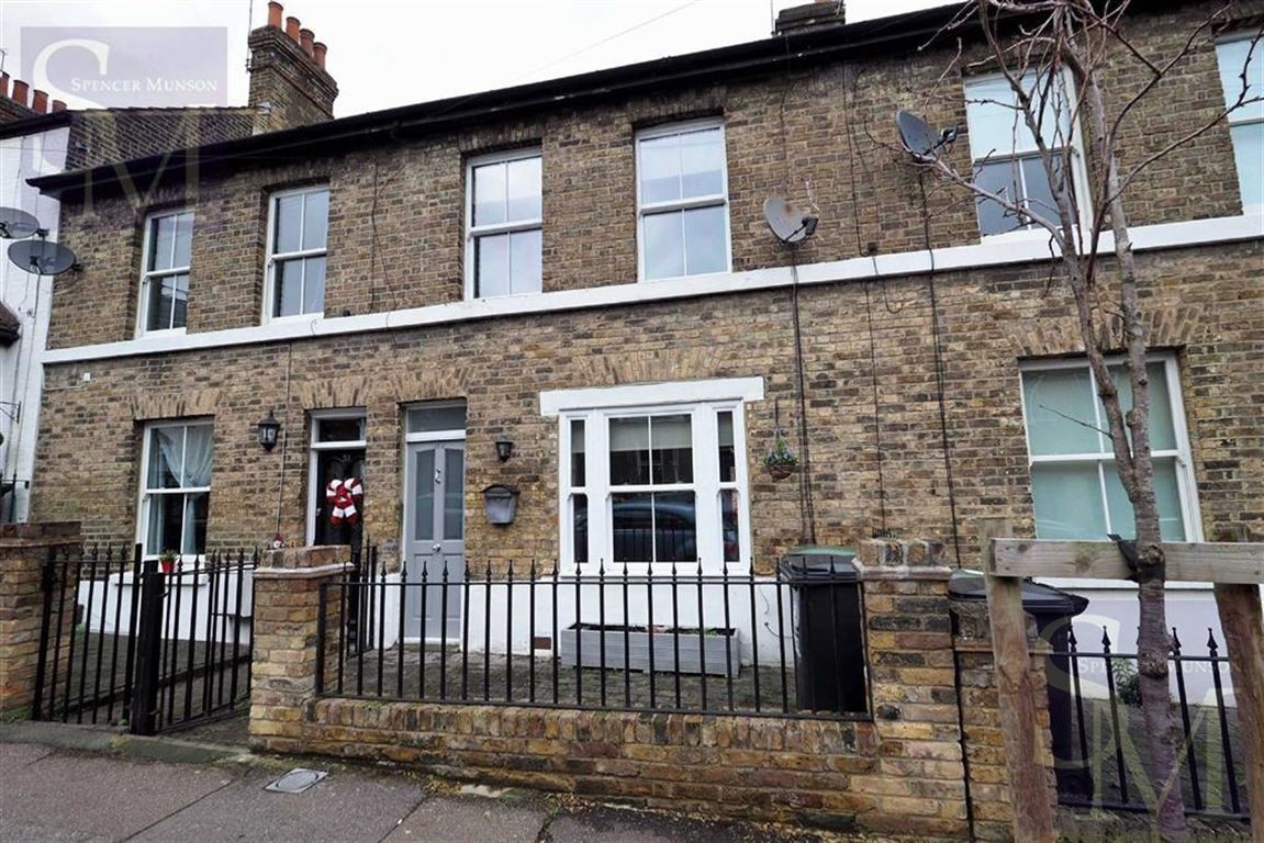 Princes Road, Buckhurst Hill, Essex Spencer Munson Property Services