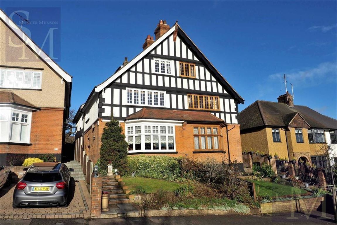 Russell Road, Buckhurst Hill, Essex Spencer Munson Property Services