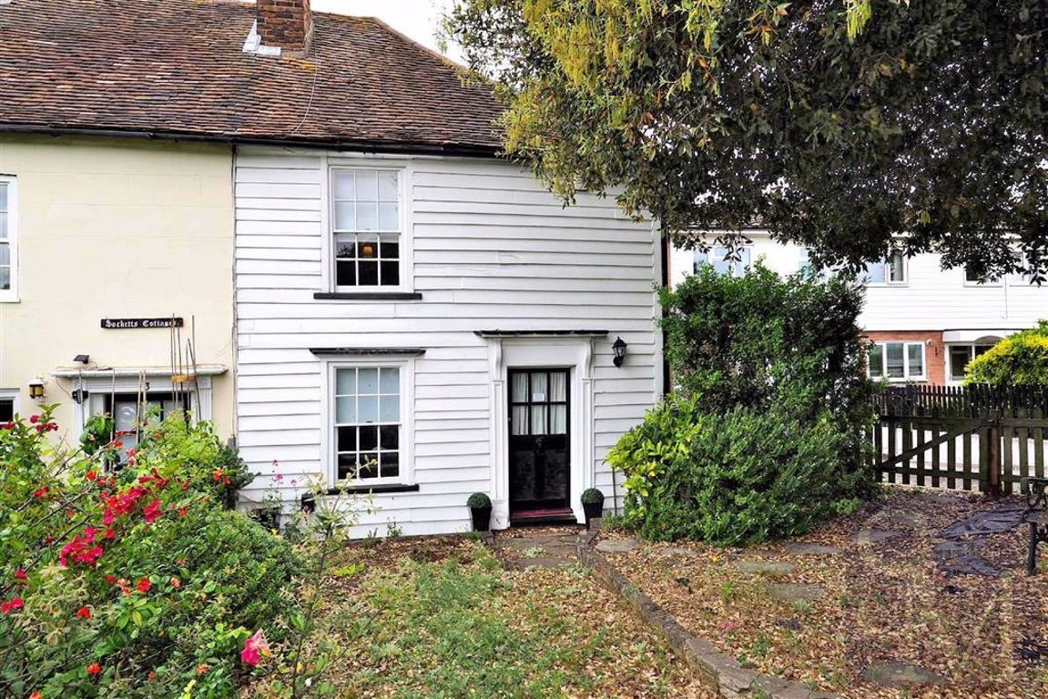 Socketts Cottages, Chigwell, Essex Spencer Munson Property Services