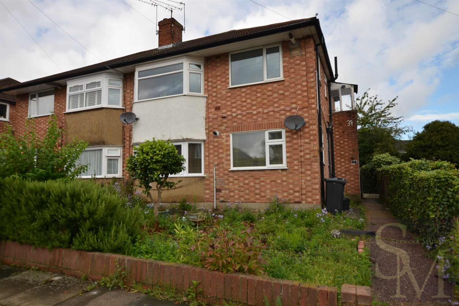Vincent Close, Hainault, IG6 Spencer Munson Property Services