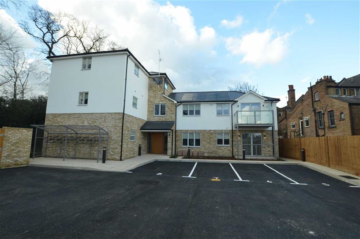 9 Grove Road, South Woodford Spencer Munson Property Services