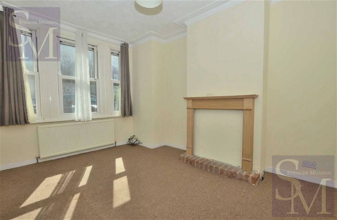 Chingford Lane, Woodford Spencer Munson Property Services