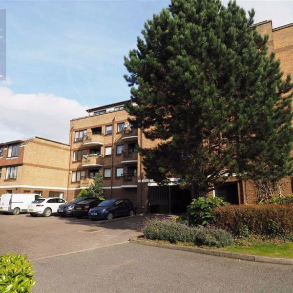 Forest Heights, Buckhurst Hill, Essex Spencer Munson Property Services