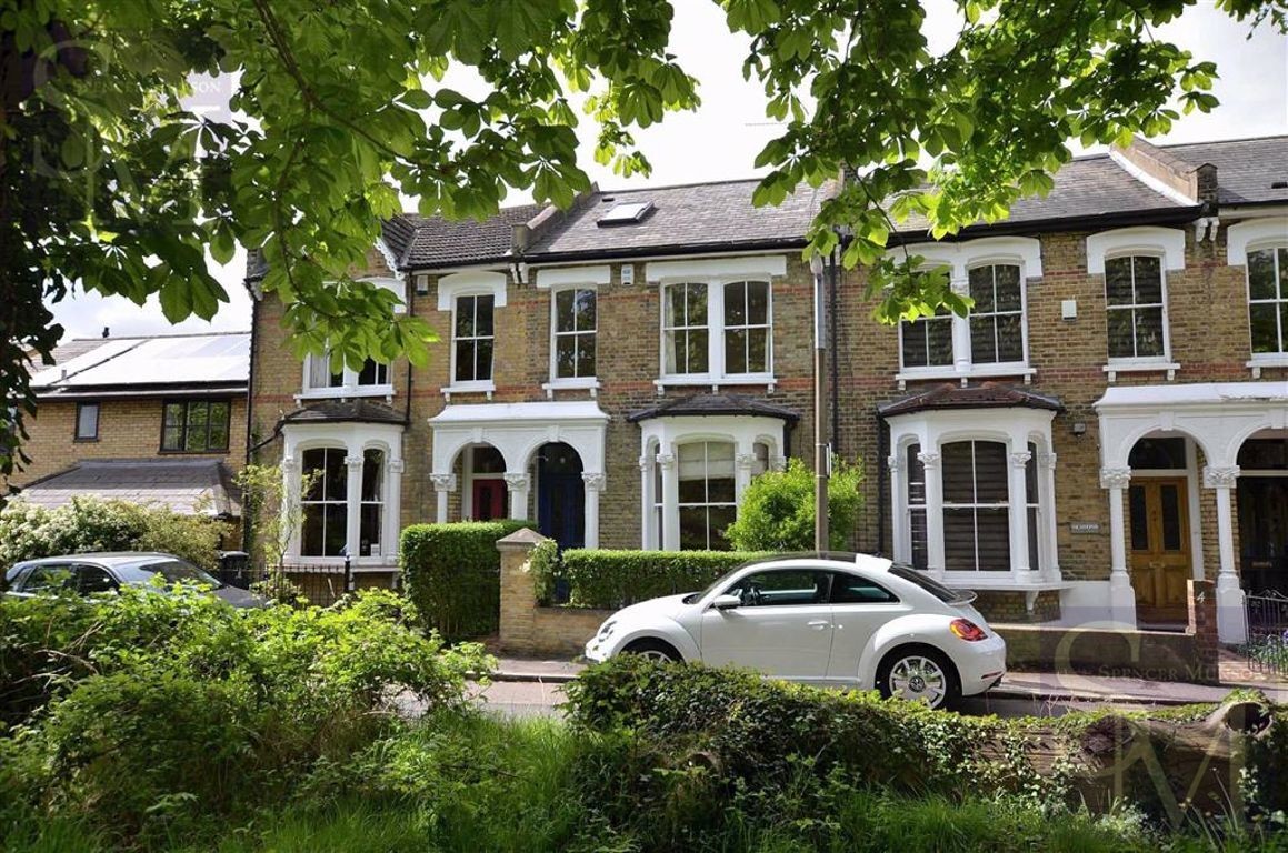 Osborne Road, Buckhurst Hill, Essex Spencer Munson Property Services