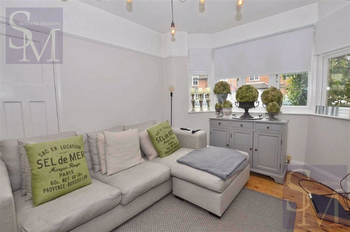 Forest Road, Loughton, Essex Spencer Munson Property Services