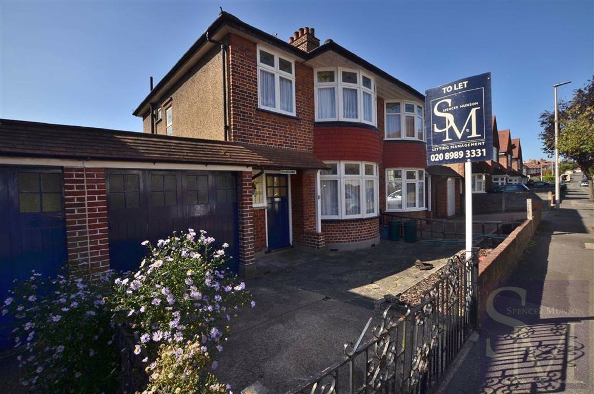 Warley Road, Woodford Green Spencer Munson Property Services