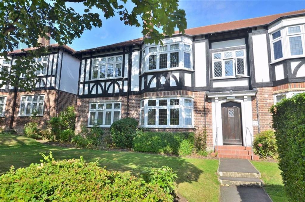 Grange Court, Loughton, Essex Spencer Munson Property Services