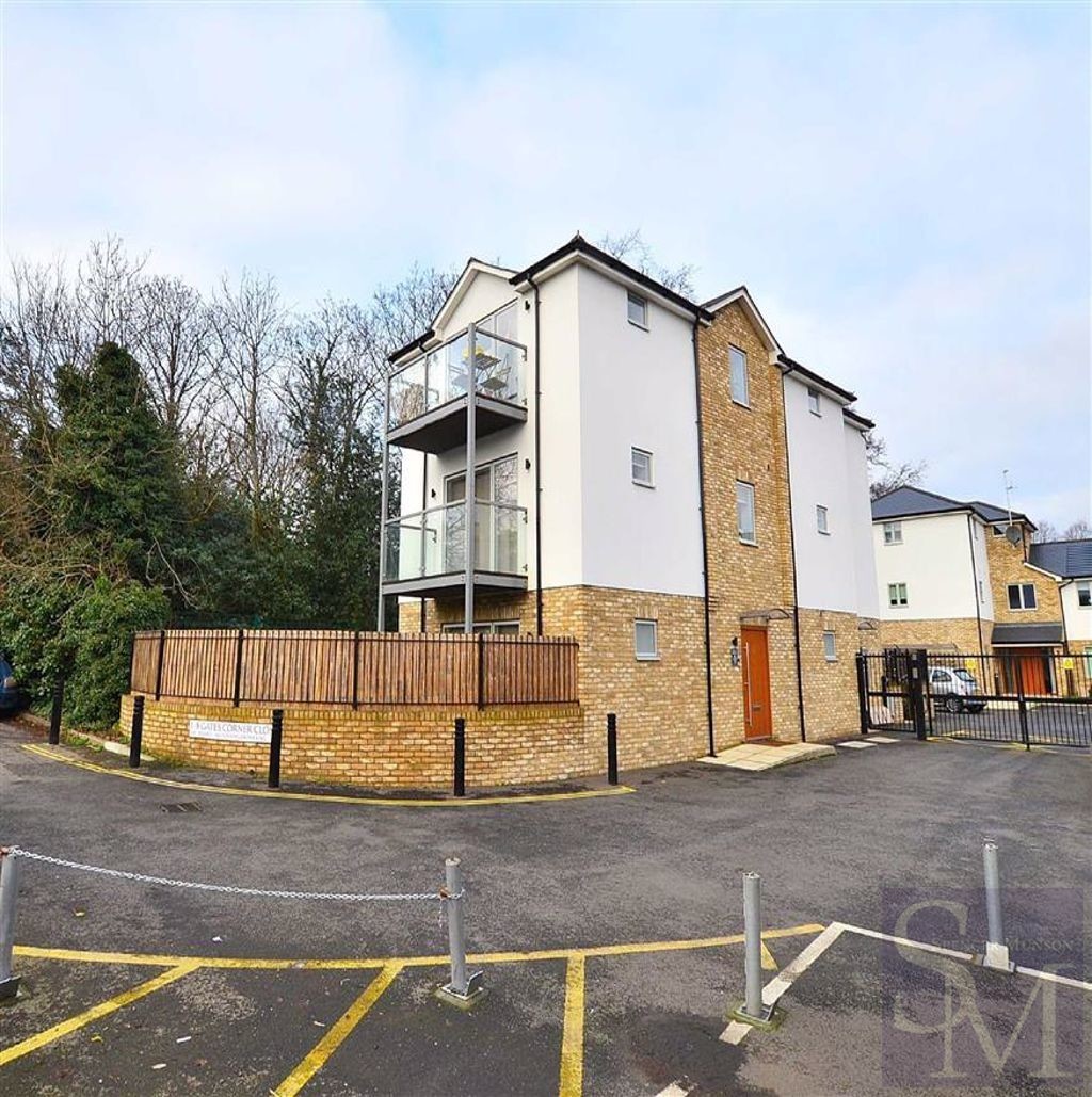 Gates Corner Close, South Woodford Spencer Munson Property Services