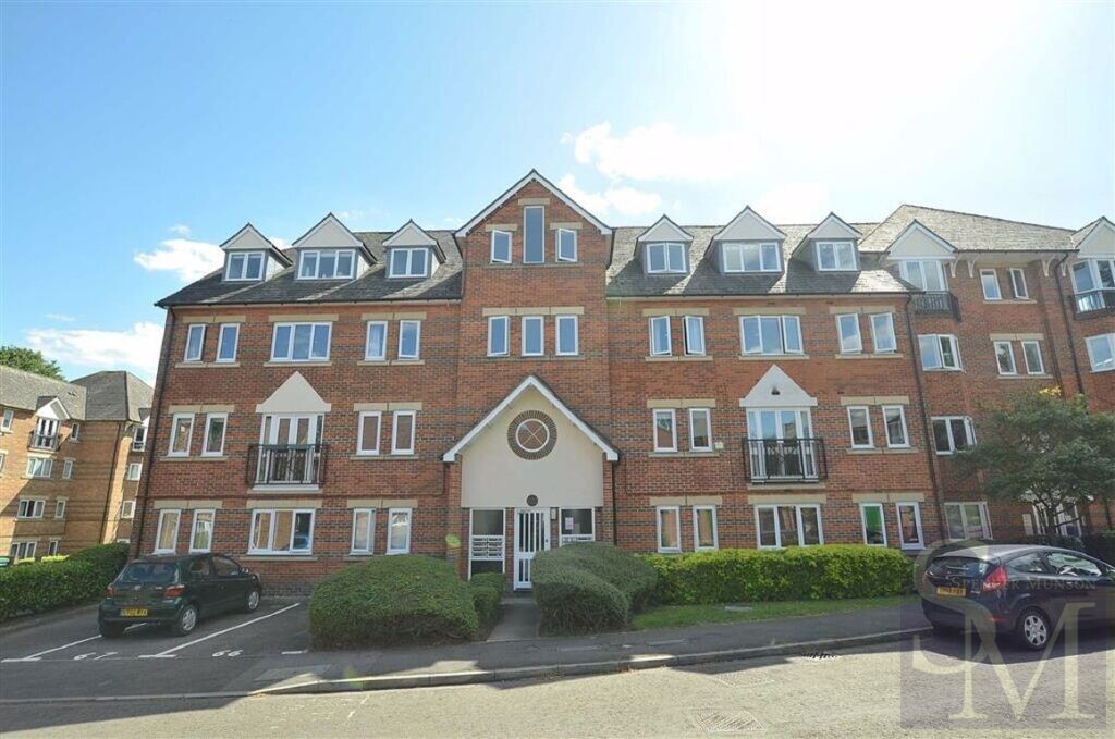 Victory Road, Wanstead, London Spencer Munson Property Services