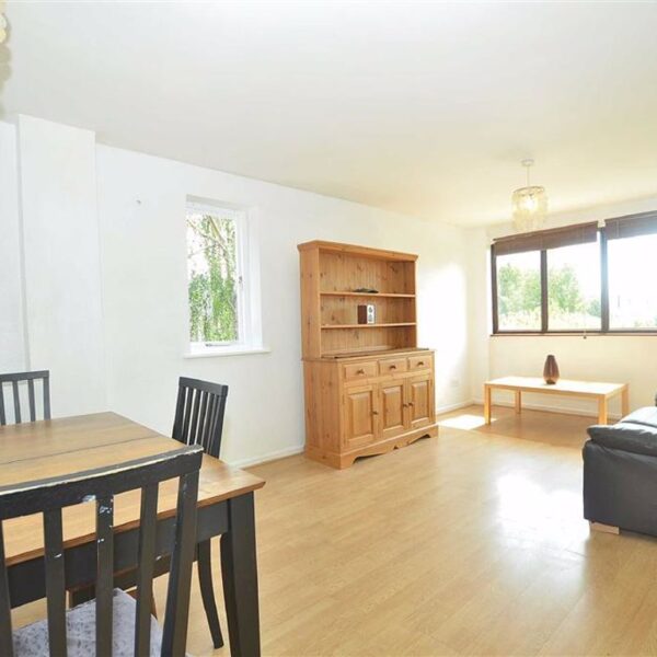 Woburn Court, South Woodford, London Spencer Munson Property Services