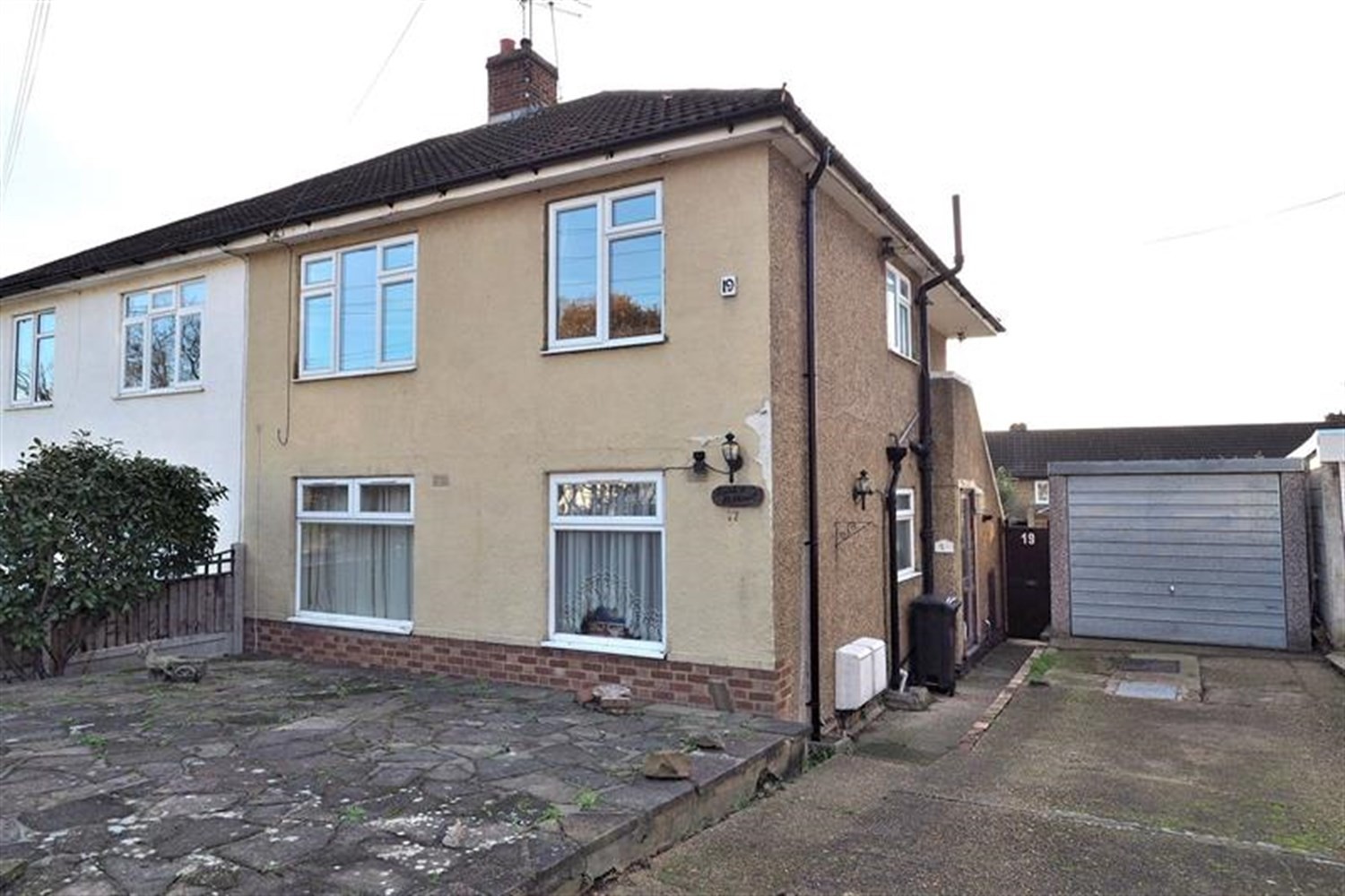 Barncroft Road, Loughton IG10 Spencer Munson Property Services