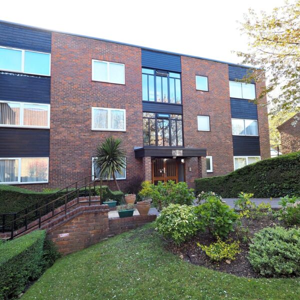 The Heights, St John's Road, Loughton IG10 Spencer Munson Property Services