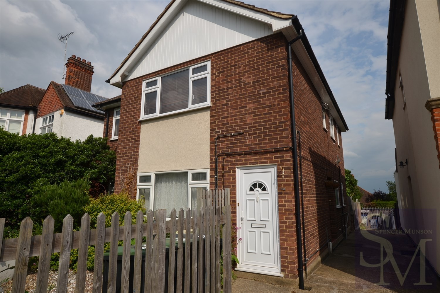 Russell Road, Buckhurst Hill, IG9 Spencer Munson Property Services