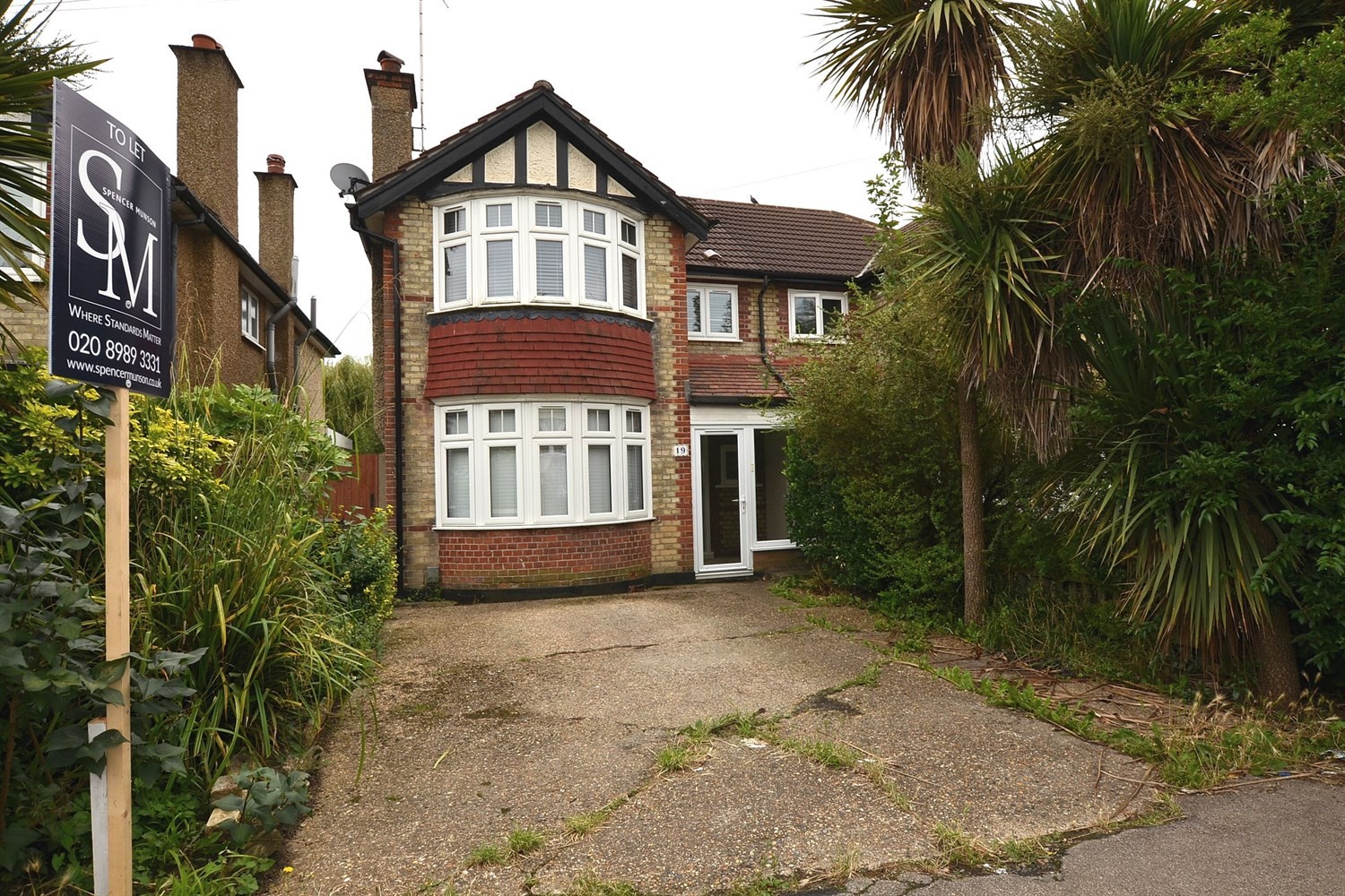 Englands Lane, Loughton, IG10 Spencer Munson Property Services