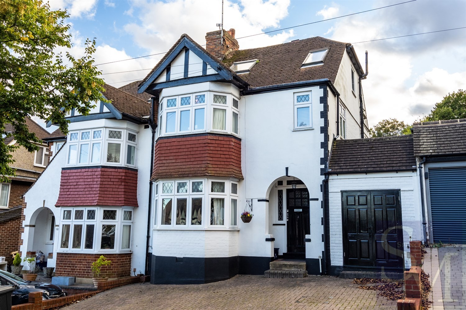 Sedley Rise, Loughton IG10 Spencer Munson Property Services