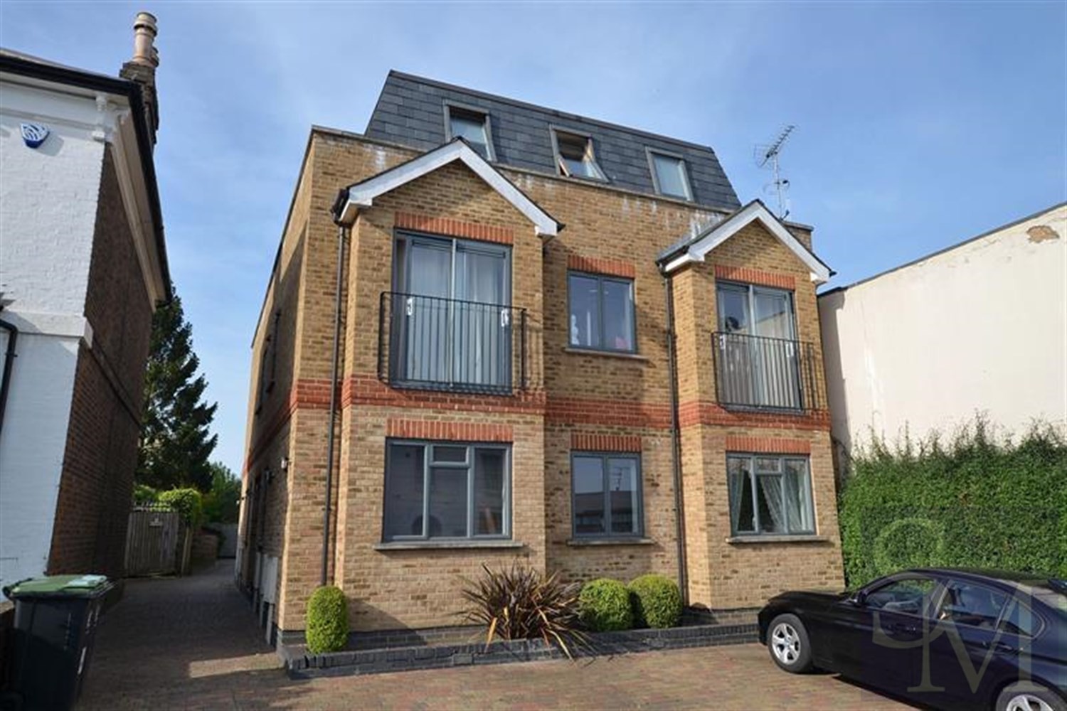 Queens Road, Buckhurst Hill IG9 Spencer Munson Property Services