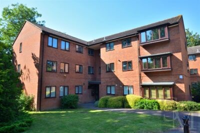 Fernbank, Buckhurst Hill, IG9