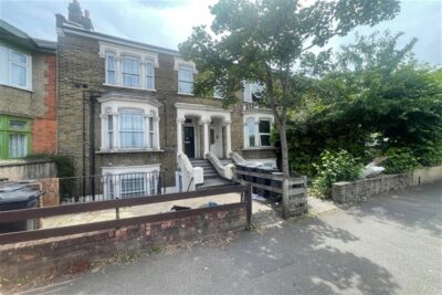 Hollybush Hill, Leytonstone, E11