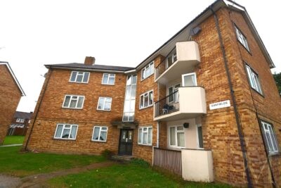 Oakfields, Loughton, IG10