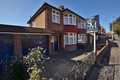 Warley Road, Woodford Green IG8