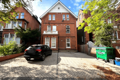 Hermon Hill Wanstead , E11
