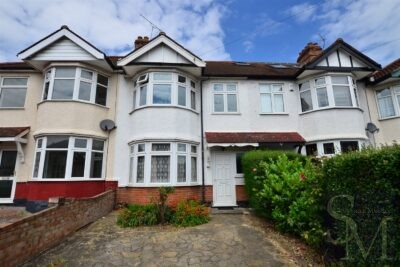 Buckhurst Way, Buckhurst Hill IG9
