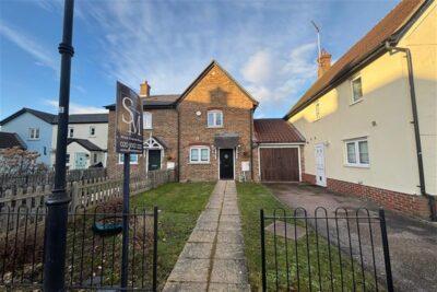 Willow Tree Close, Abridge, Romford, RM4