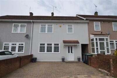 Grosvenor Drive,  Loughton IG10