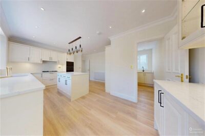 Tycehurst Hill, Loughton, IG10