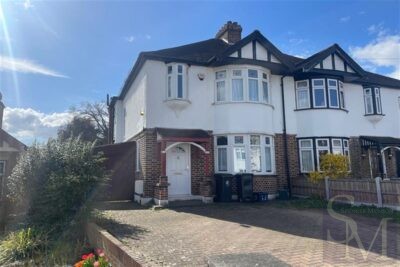 Churchfields, Loughton IG10