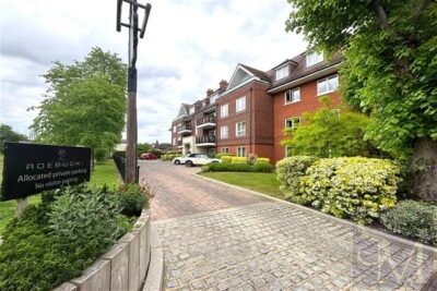 Roebuck Heights, Buckhurst Hill, IG9