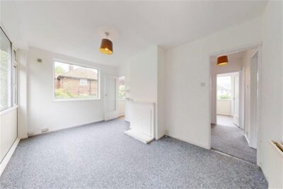 Algers Close, Loughton, IG10