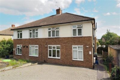 Barncroft Road, Loughton, IG10