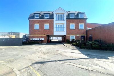 Cherrywood Heights, Loughton, IG10
