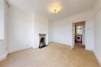 Grange Court, Loughton, IG10