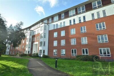 Regency Court, South Woodford, E18