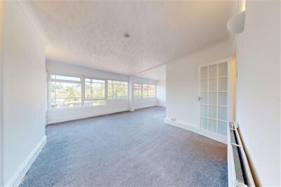 St Winifreds Close, Chigwell IG7